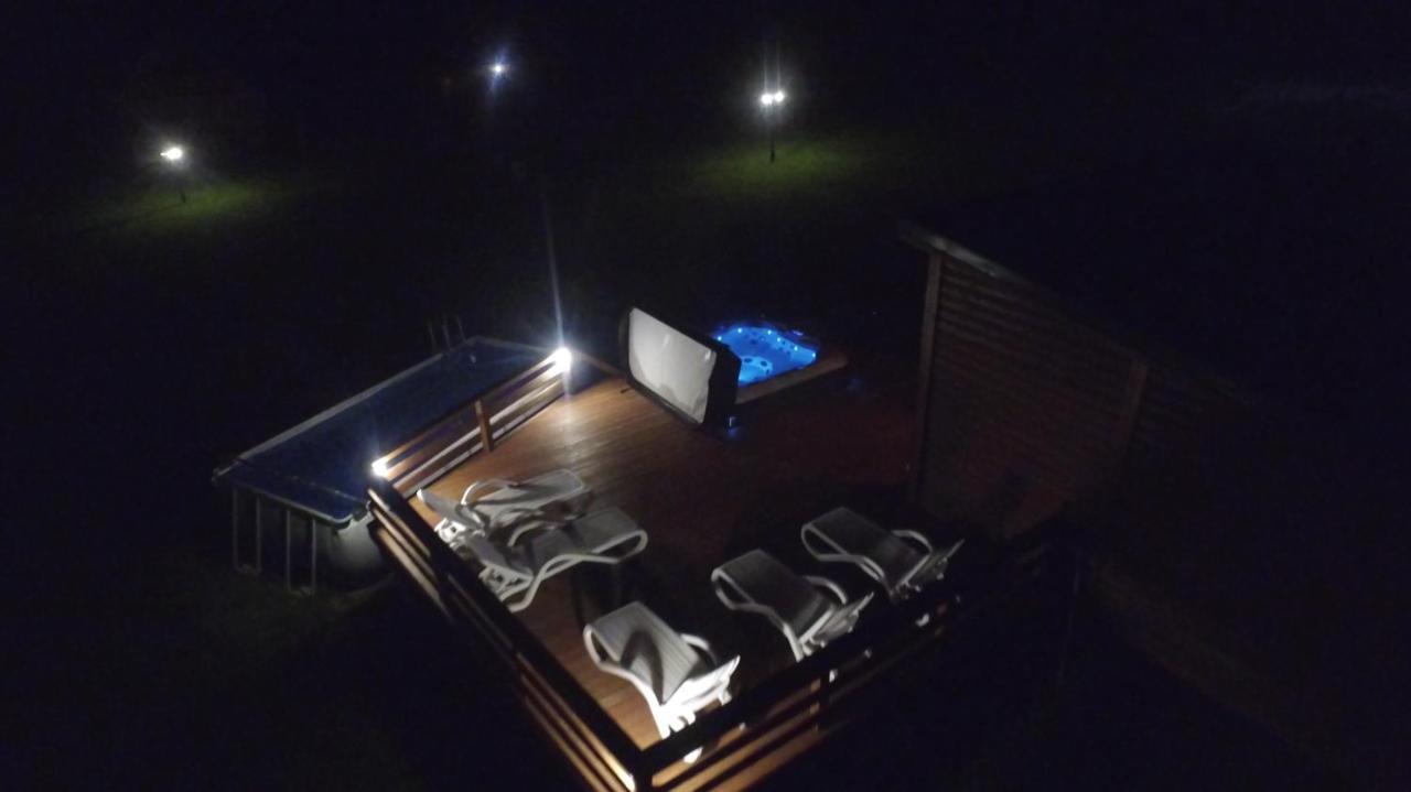 Mana Village - Jacuzzi & Sauna Barłomino Buitenkant foto